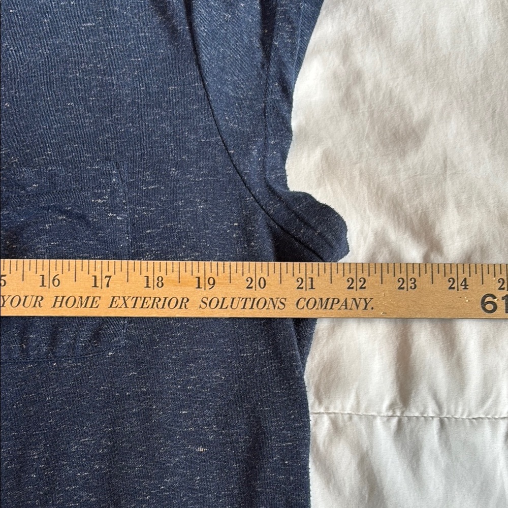 LOFT Women's Blue Capped Sleeve Top with pocket - Picture 4 of 5